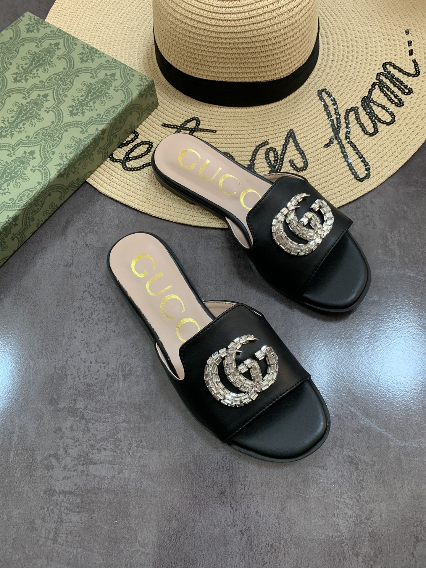 Gucci Double G Slippers Leather Beaded In Black