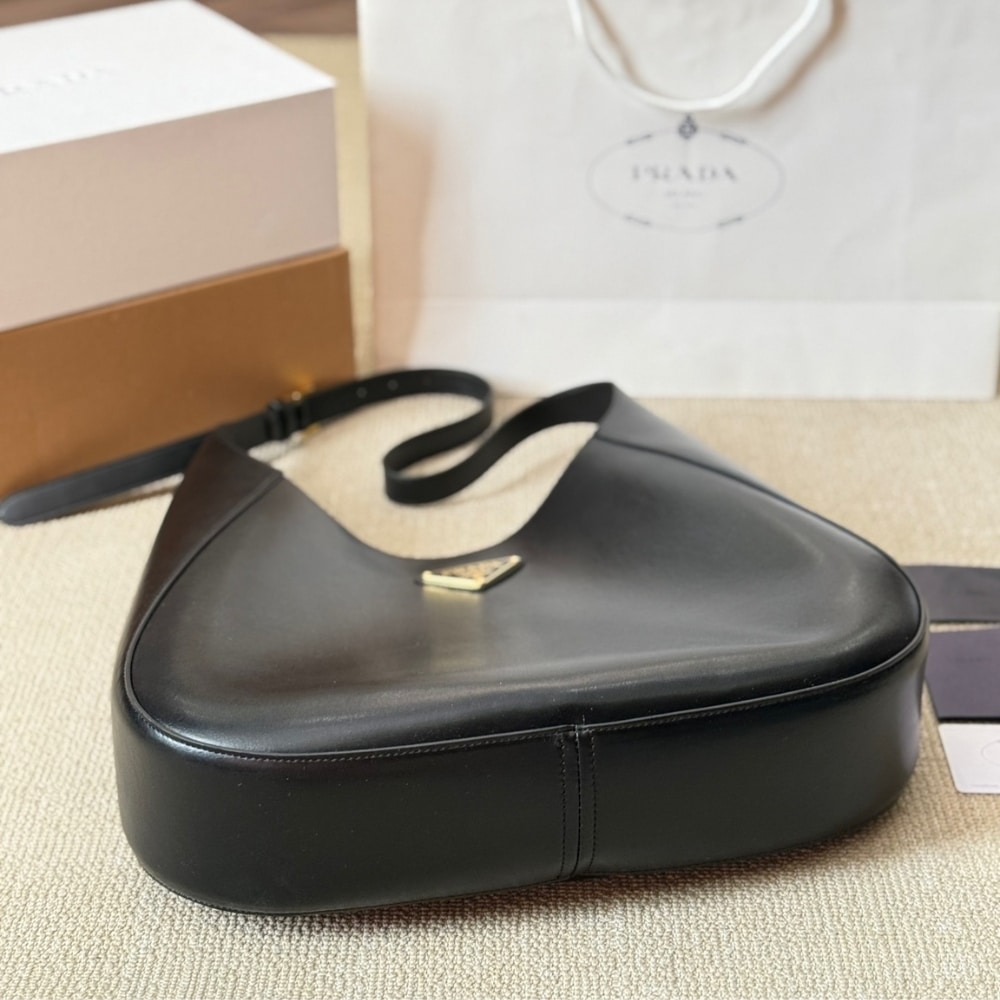 Prada Large Shoulder Bag With Topstitching Black 40Cm