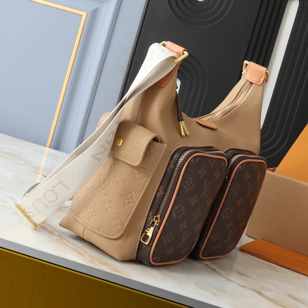 Louis Vuitton Hobo Cargo Beige 31Cm M12697