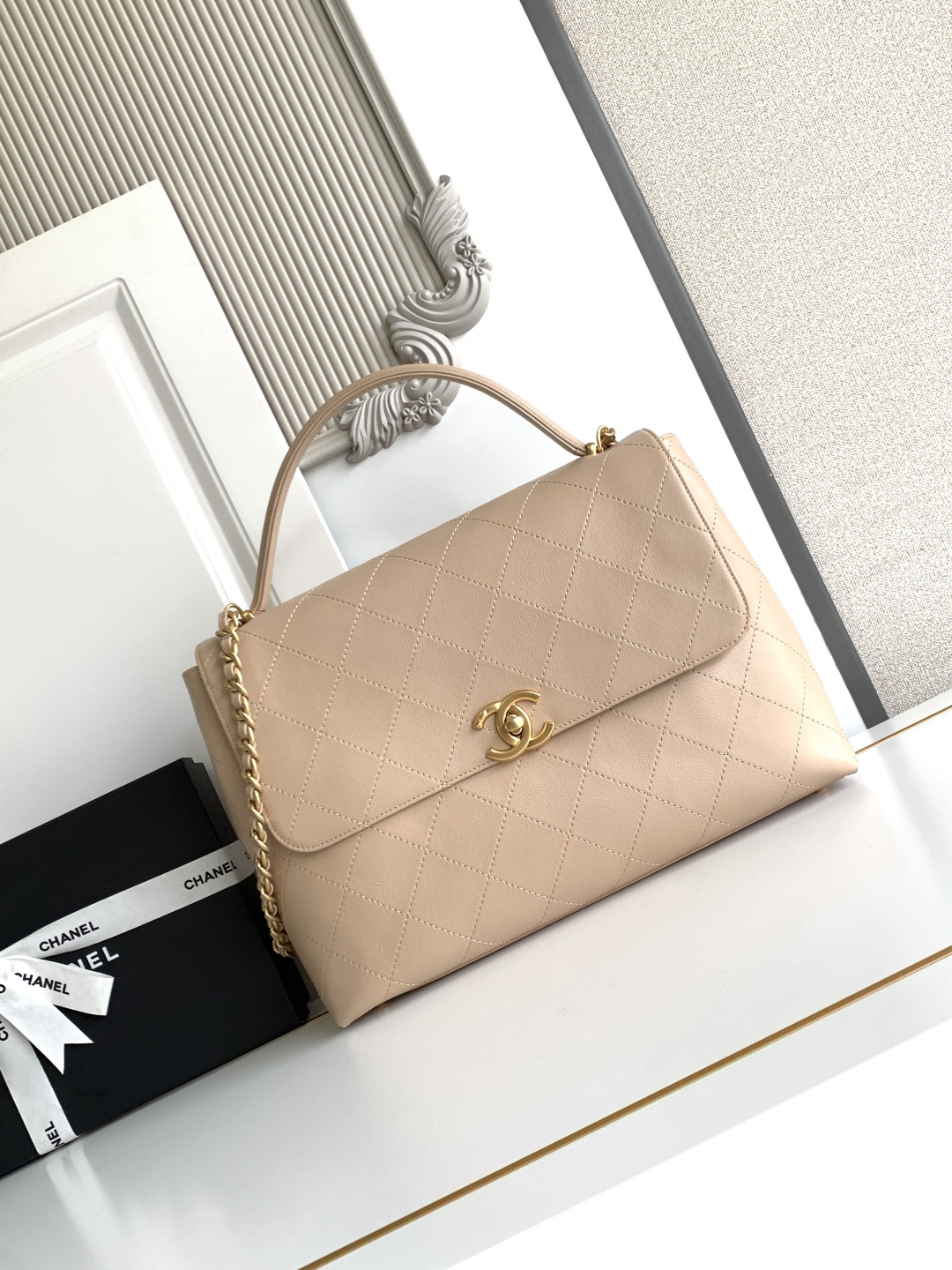 25C/26C Vintage Large Top Handle Flap Bag（Light khaki）