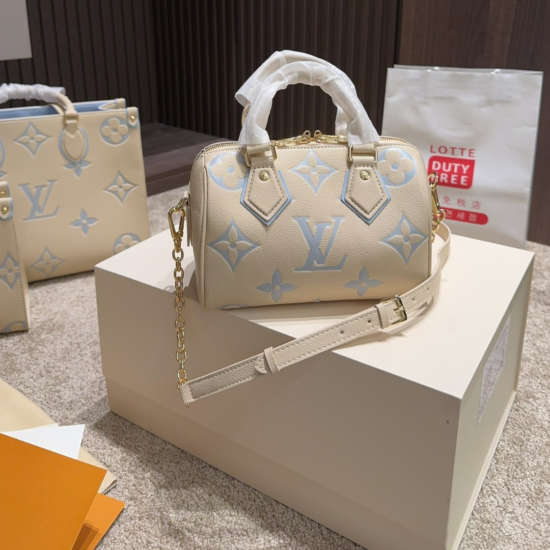 Louis Vuitton Speedy Bandoulière 20 Candy Blue 20Cm M46883