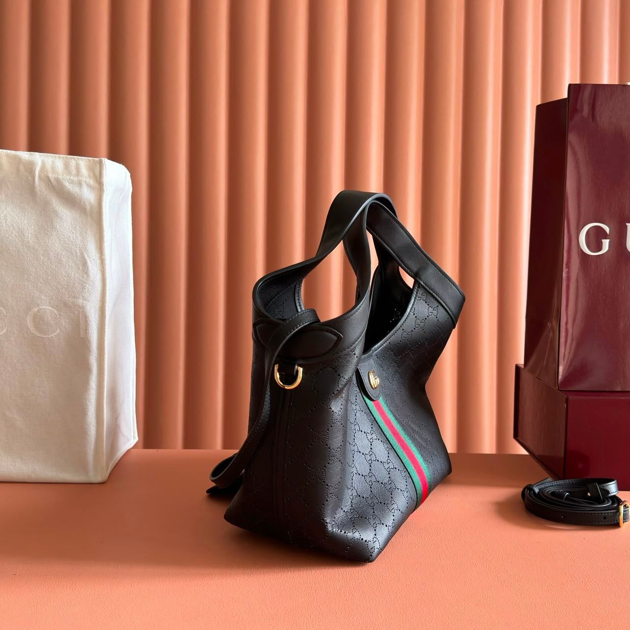 Gucci Giglio Small Tote Bag 25cm/9.8in Black GG Leather 860845