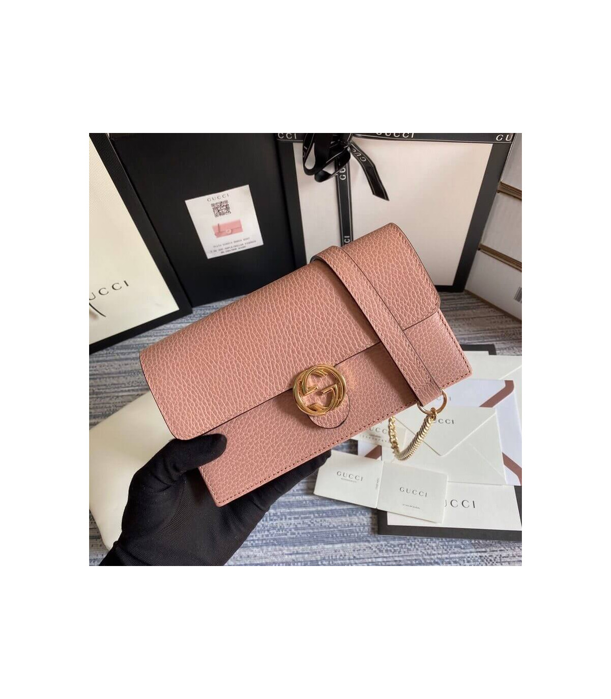 Gucci GG Interlocking Wallet On Chain Pink