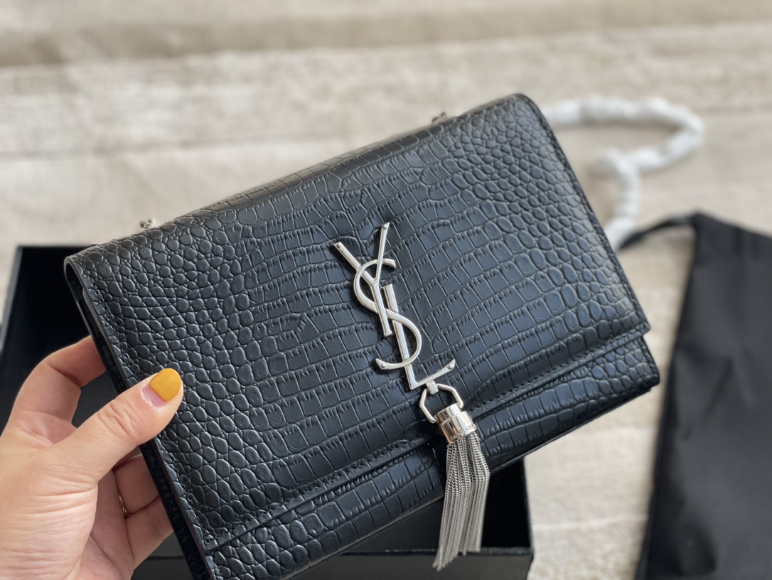 Saint Laurent Kate Small Chain Bag With Tassel In Shiny Leather Black