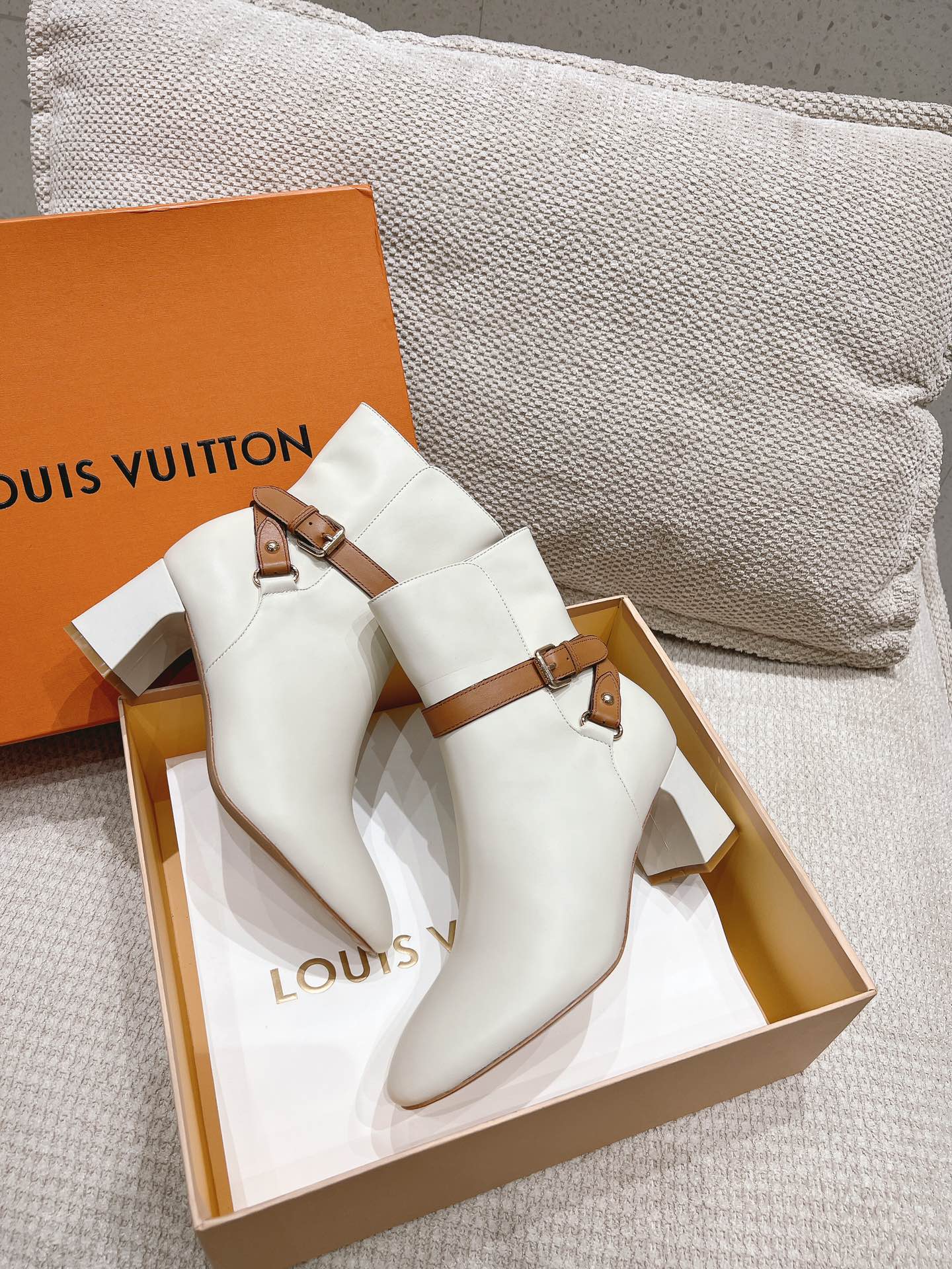 Louis Vuitton Parisienne Ankle Boot White