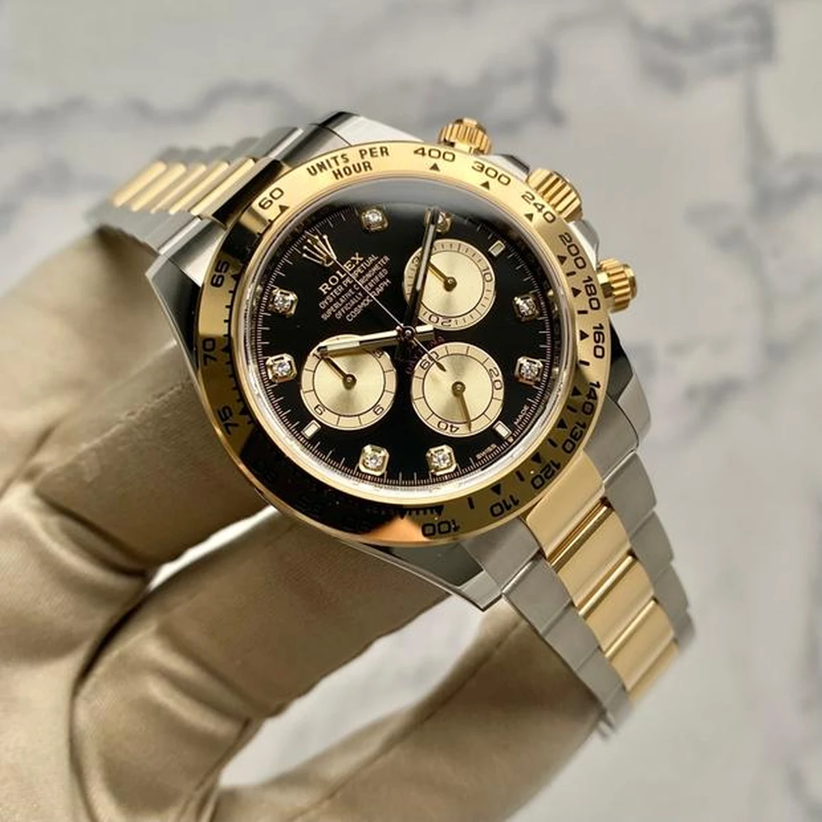 Rolex Daytona 40 mm Bright black Dial 126503