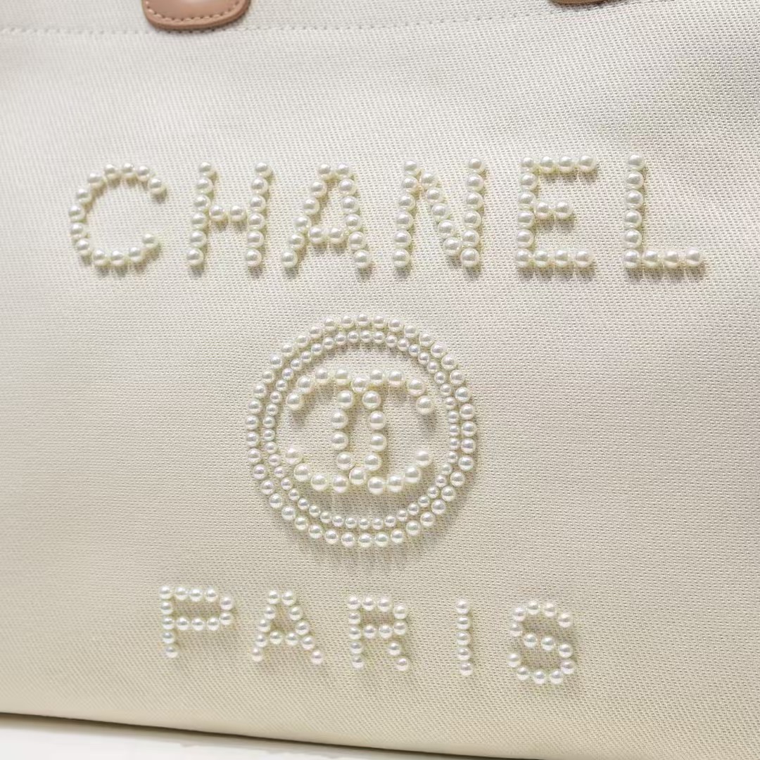 Chanel Cc Canvas Pearl Deauville Beige 38cm