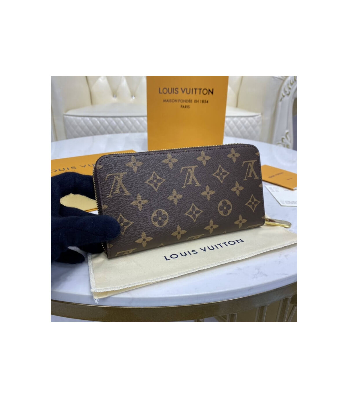 Louis Vuitton Monogram Zippy Wallet Pink