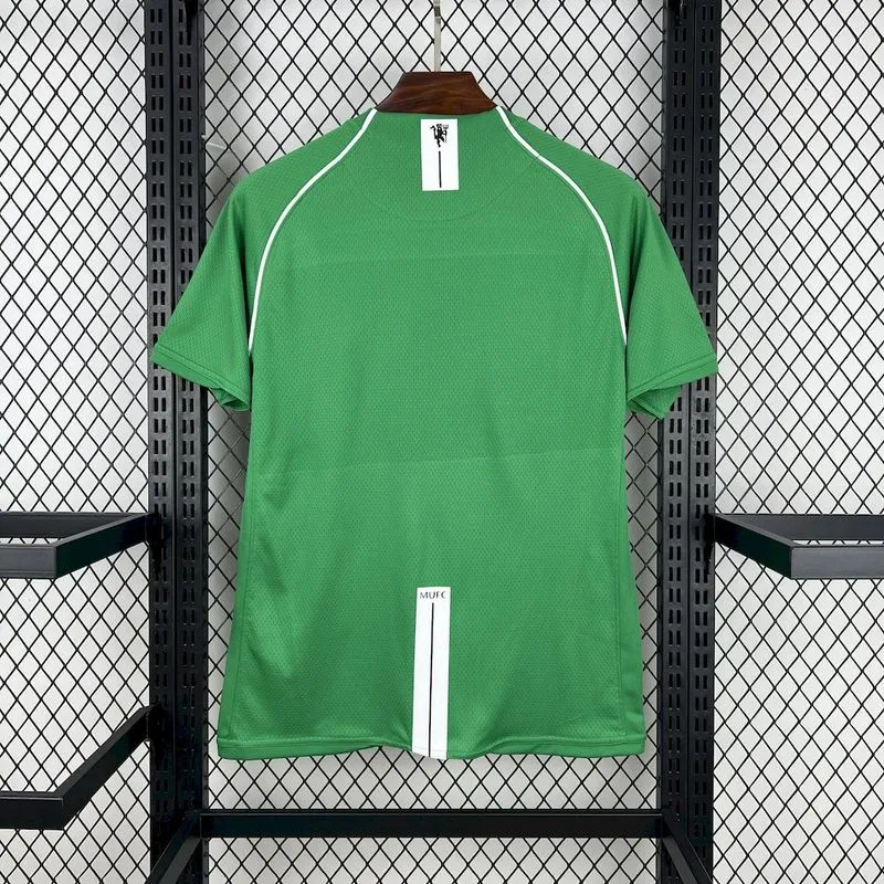 Retro 2007-08 Manchester United Green goalkeeper Football jersey retro