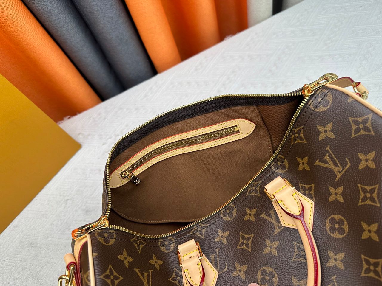 Louis Vuitton Speedy Bandouliere 35 Monogram Canvas 35cm