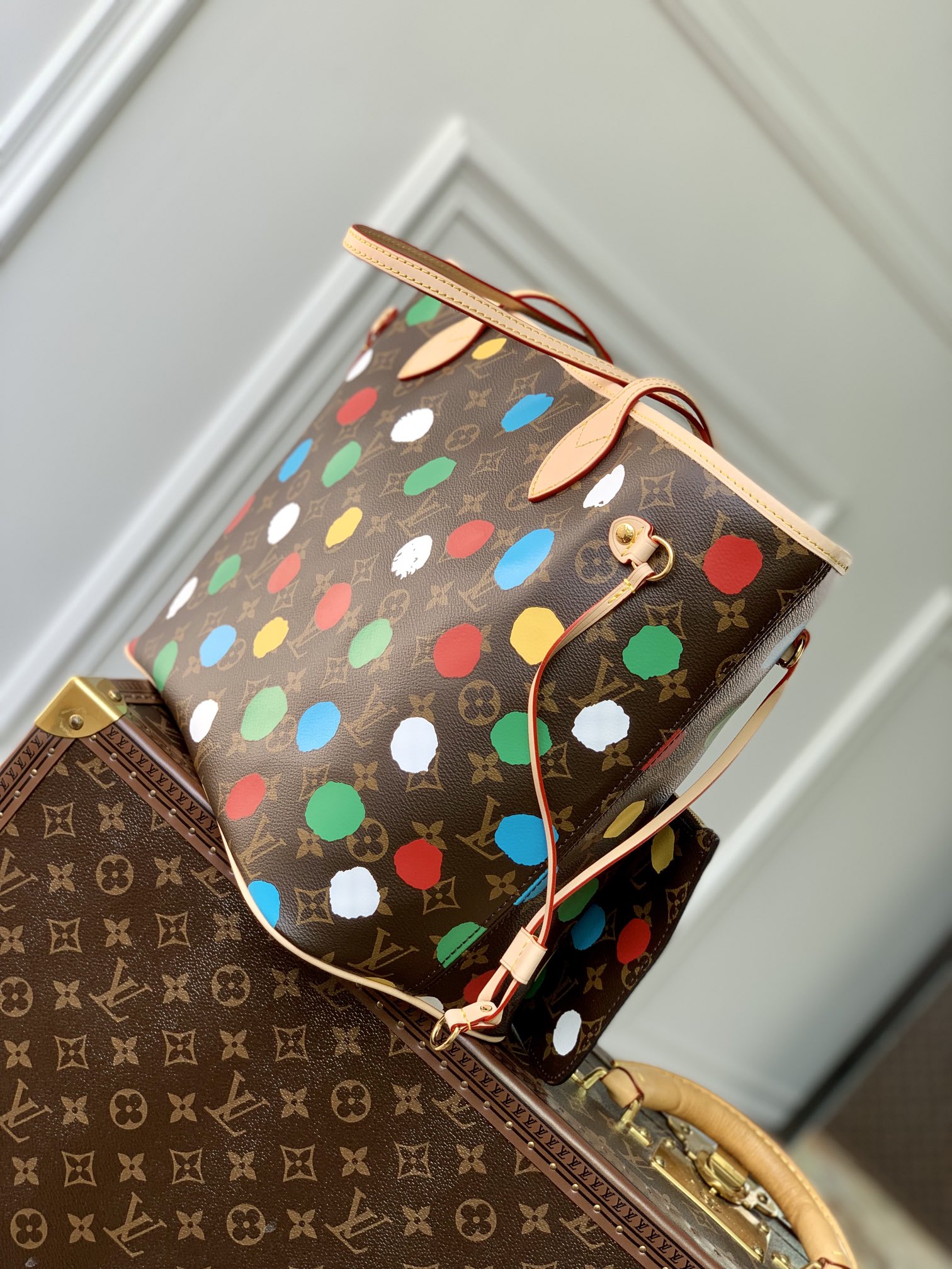 Louis Vuitton M46381 LV x YK Neverfull MM