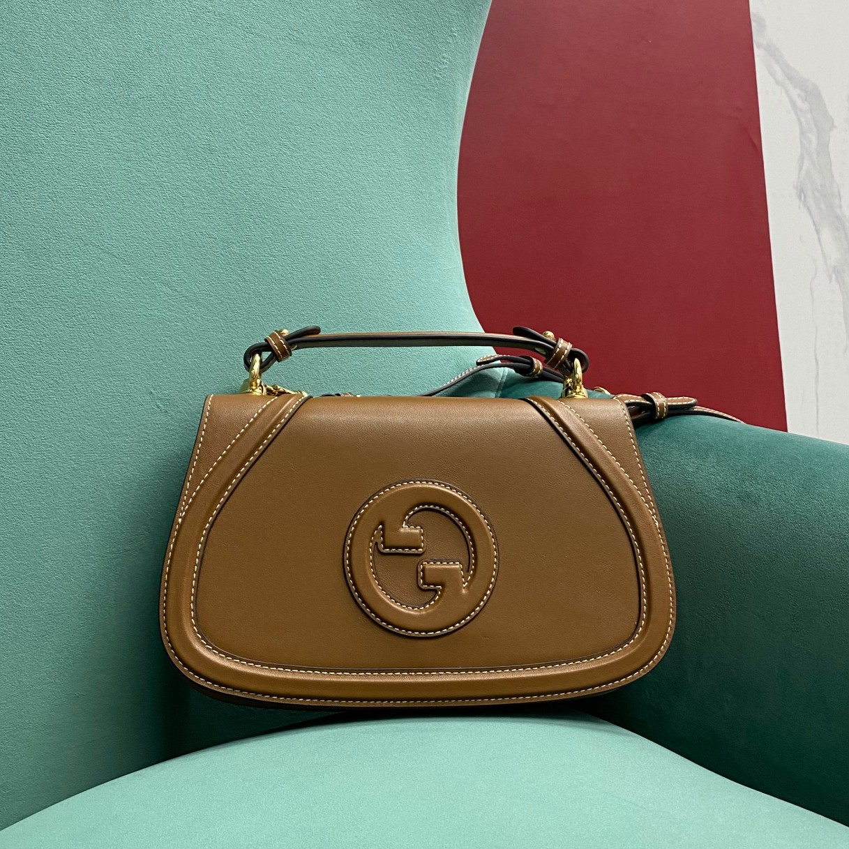Gucci Blondie medium top handle bag