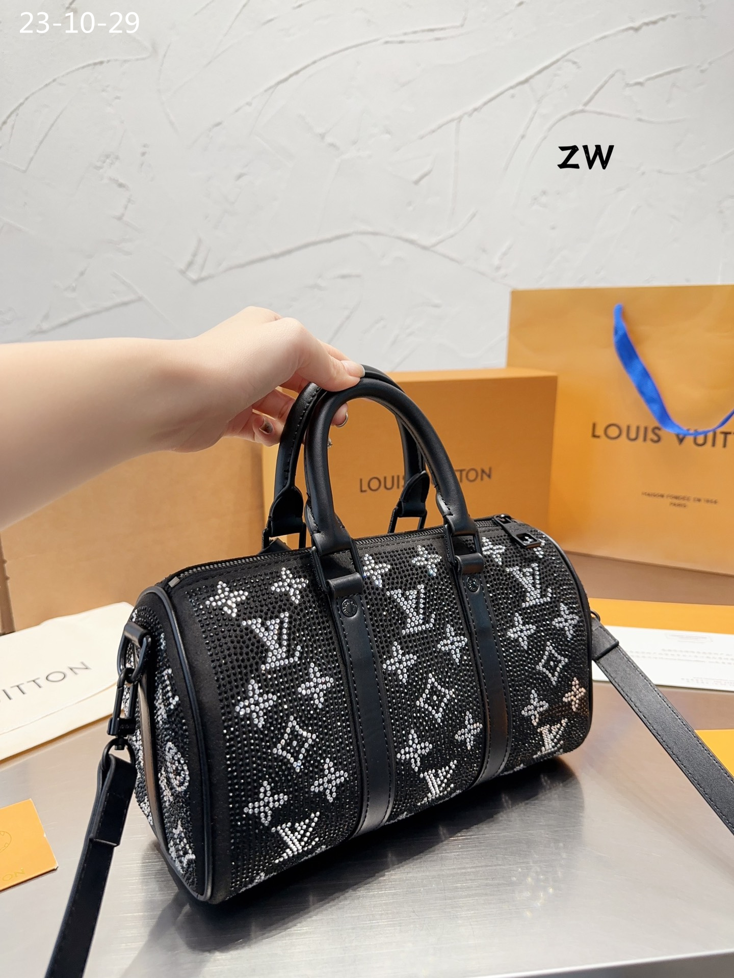 Louis Vuitton Crystal Keepall Bandouli Re 25 Black 25Cm