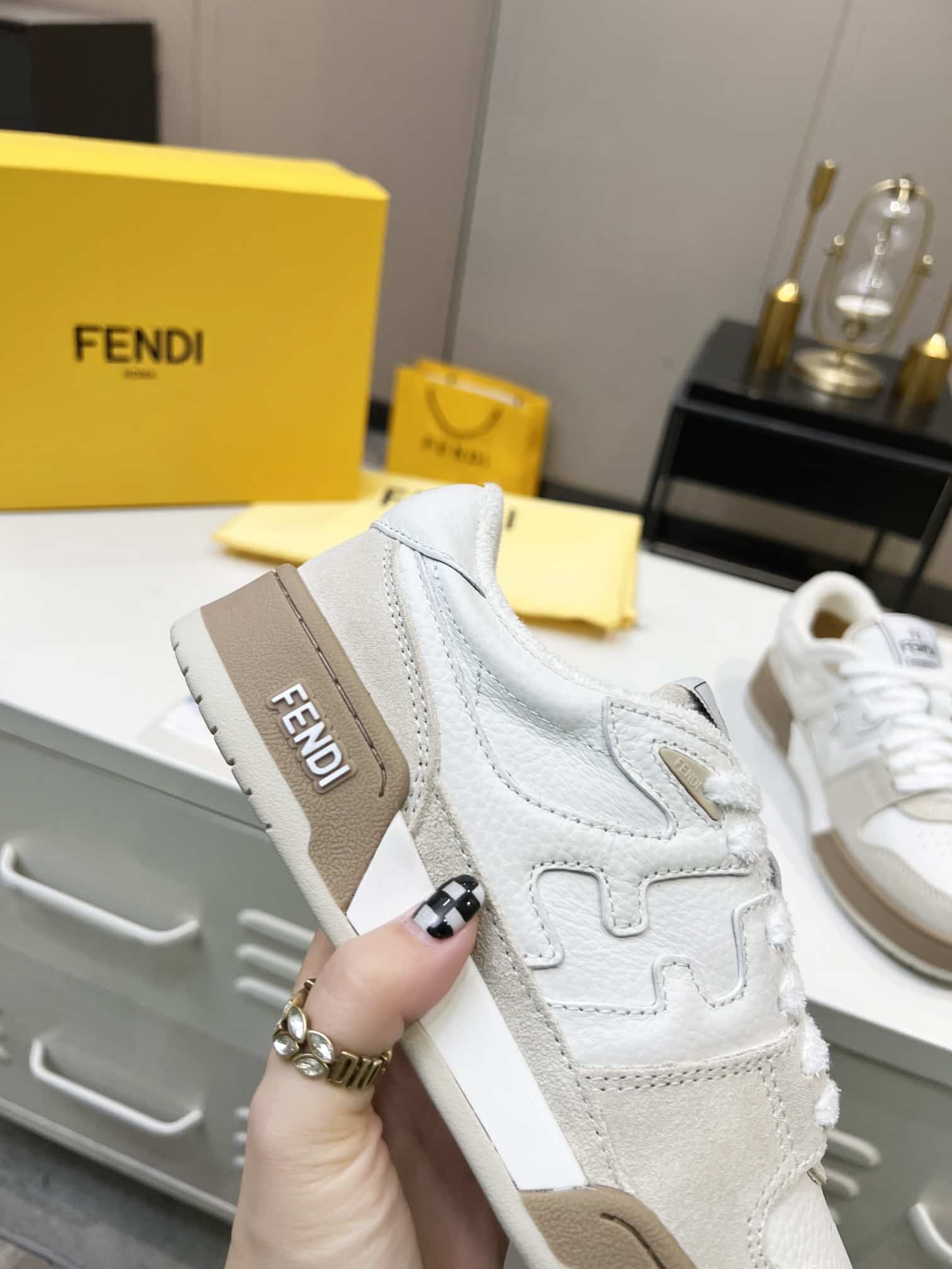 Fendi Match Suede Low Tops White 8E8252Ahh2F1Fhs