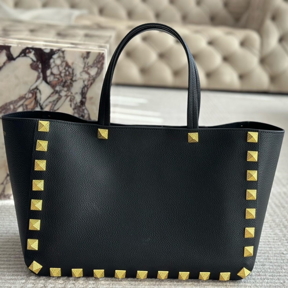 Valentino Garavani Rockstud Tote Bag Black 40Cm