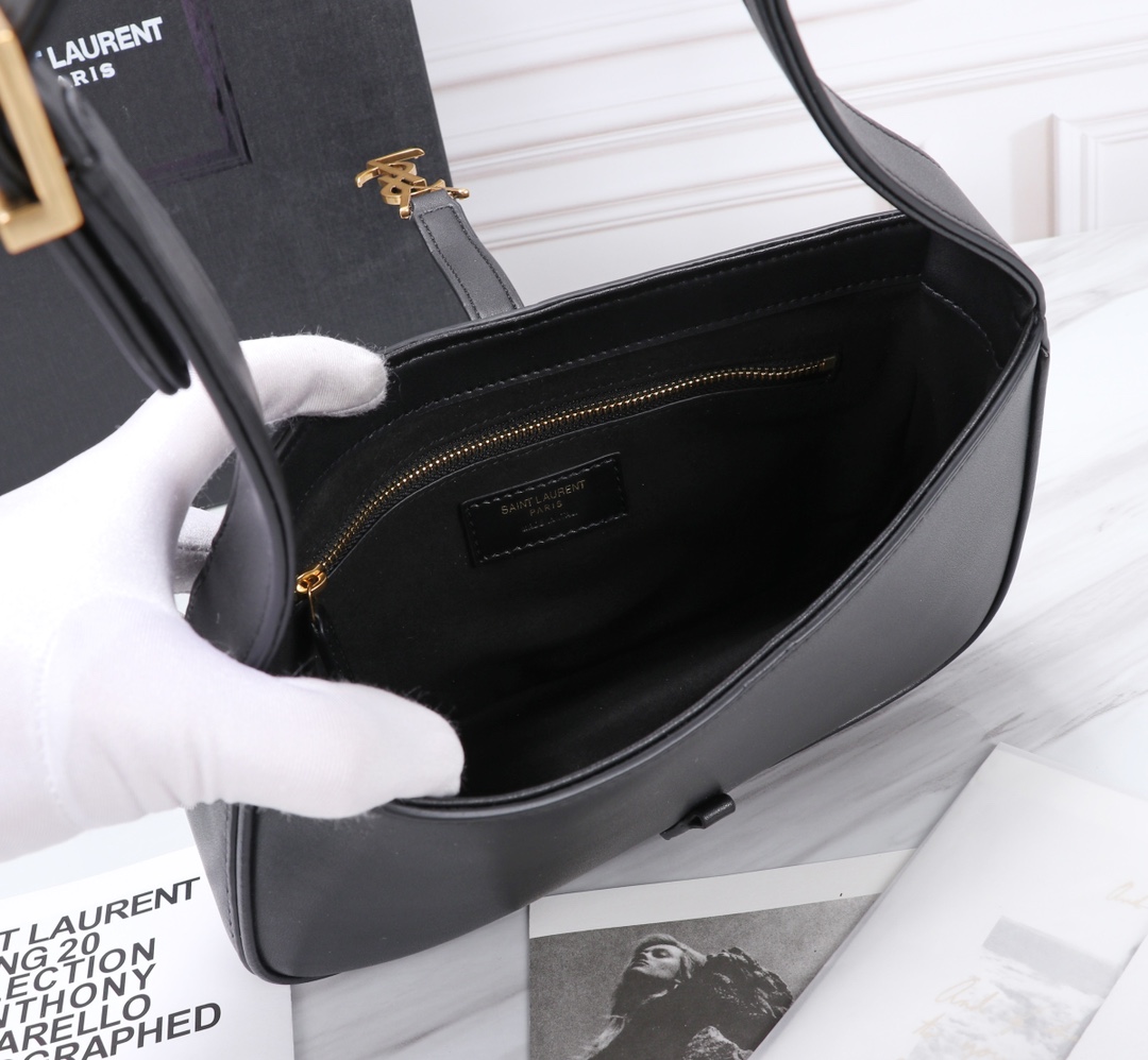 Saint Laurent Le 5 A 7 Hobo Bag In Smooth Leather Black Gold 23Cm