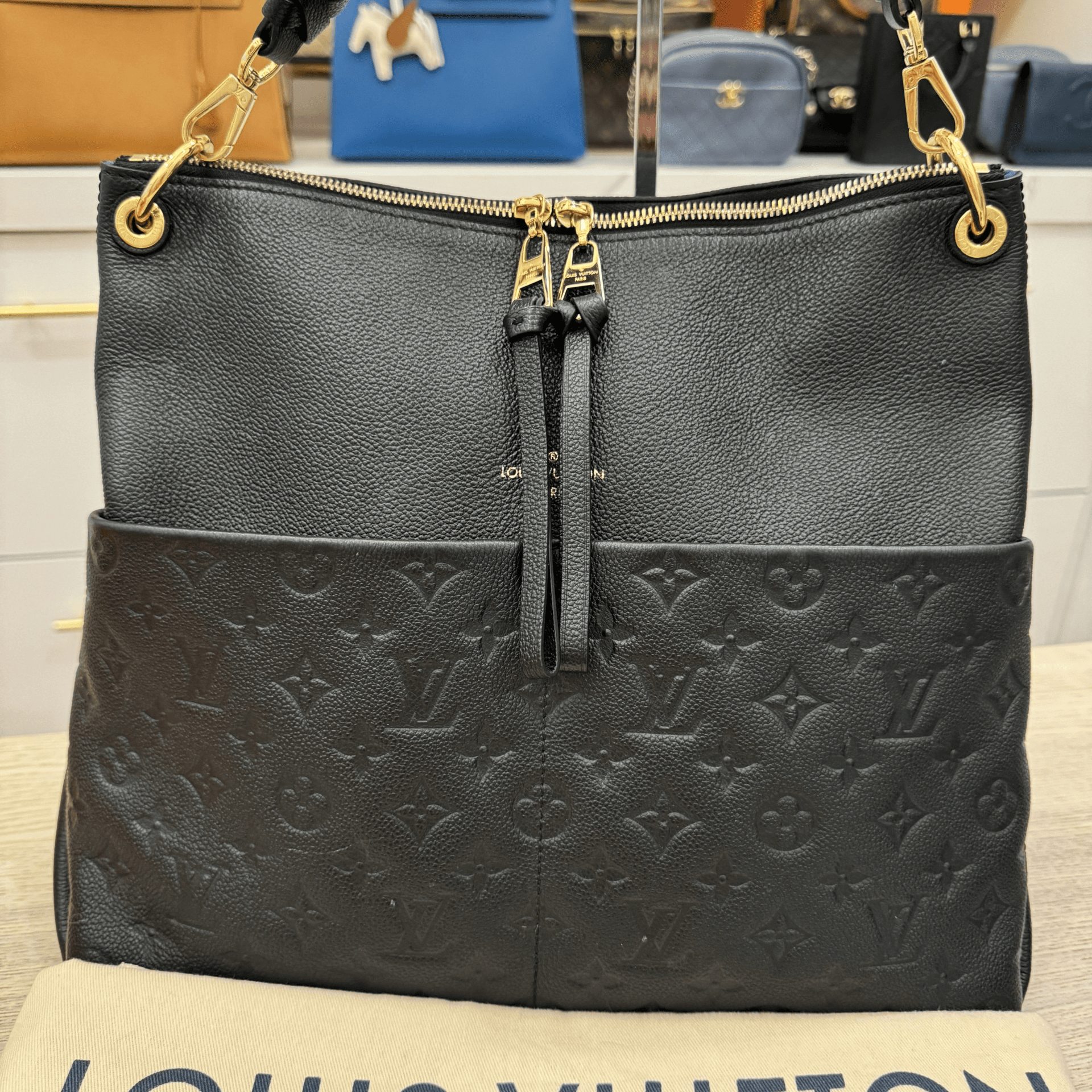 Louis Vuitton Empreinte Maida Hobo Black 32Cm M45522