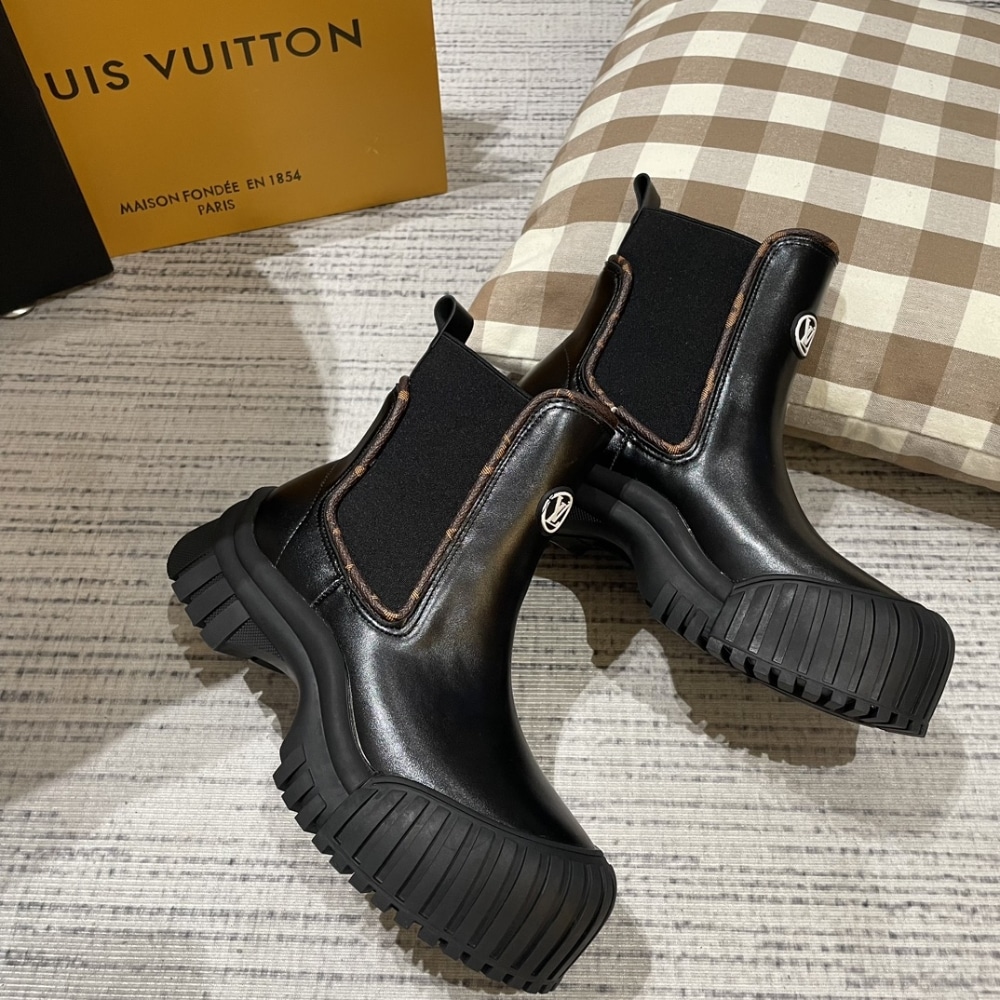 Louis Vuitton Ruby Flat Ankle Boots Black 1Ab0Fo