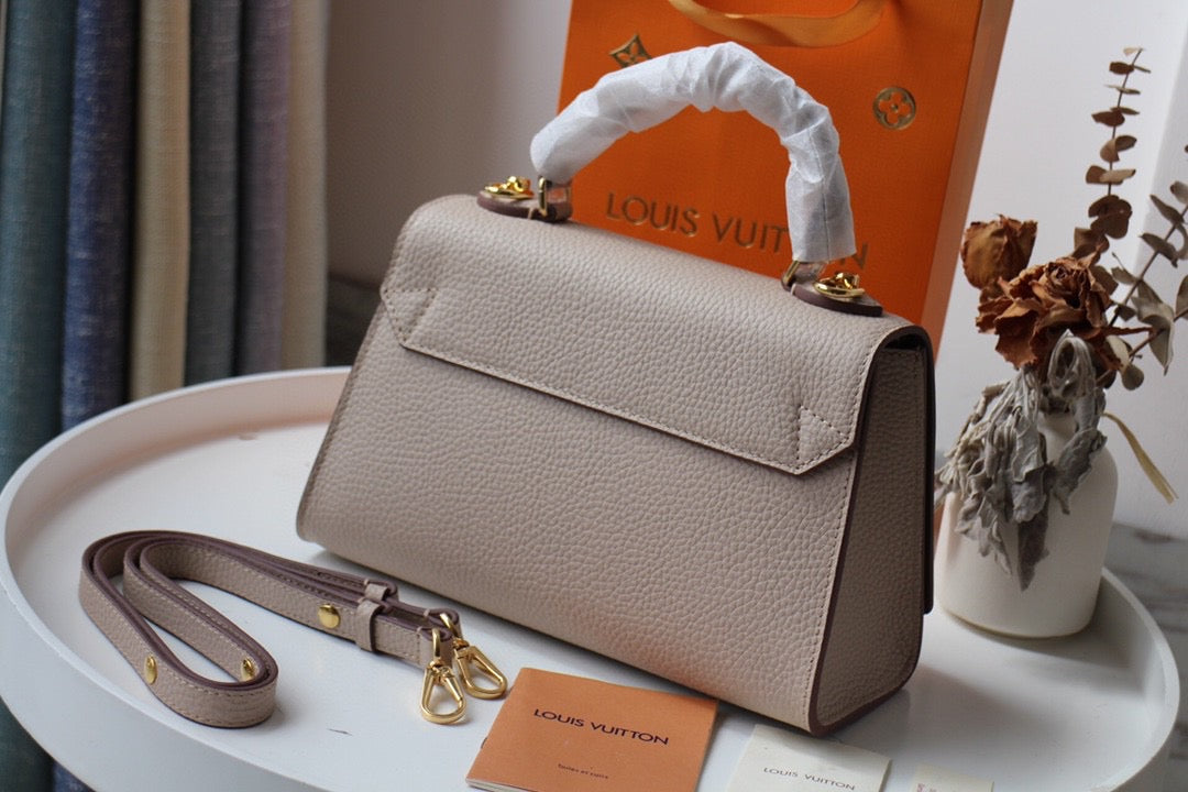 Louis Vuitton Twist One Handle Pm 25Cm Greige