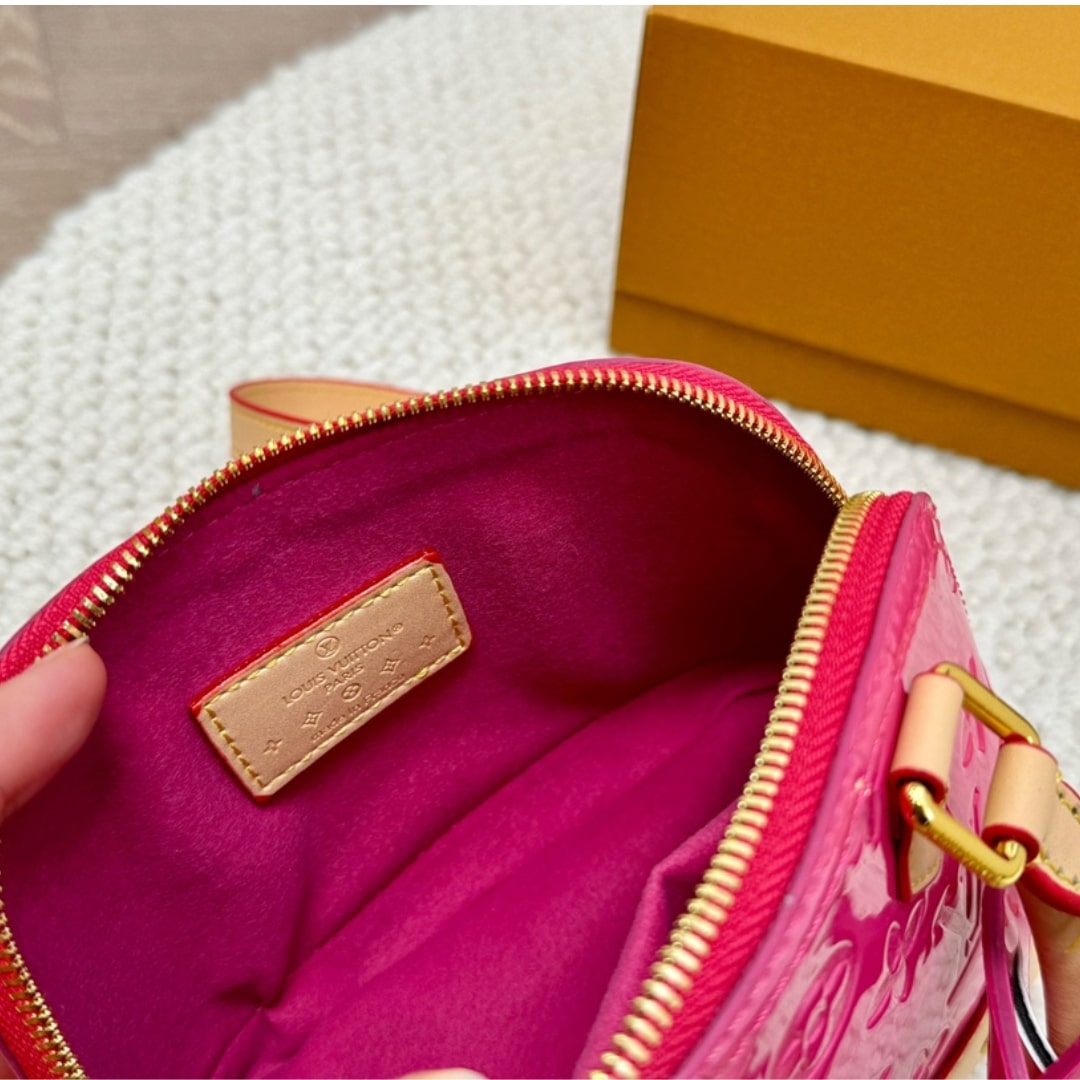 Louis Vuitton Nano Alma Monogram Vernis Neon Pink 18Cm M90611