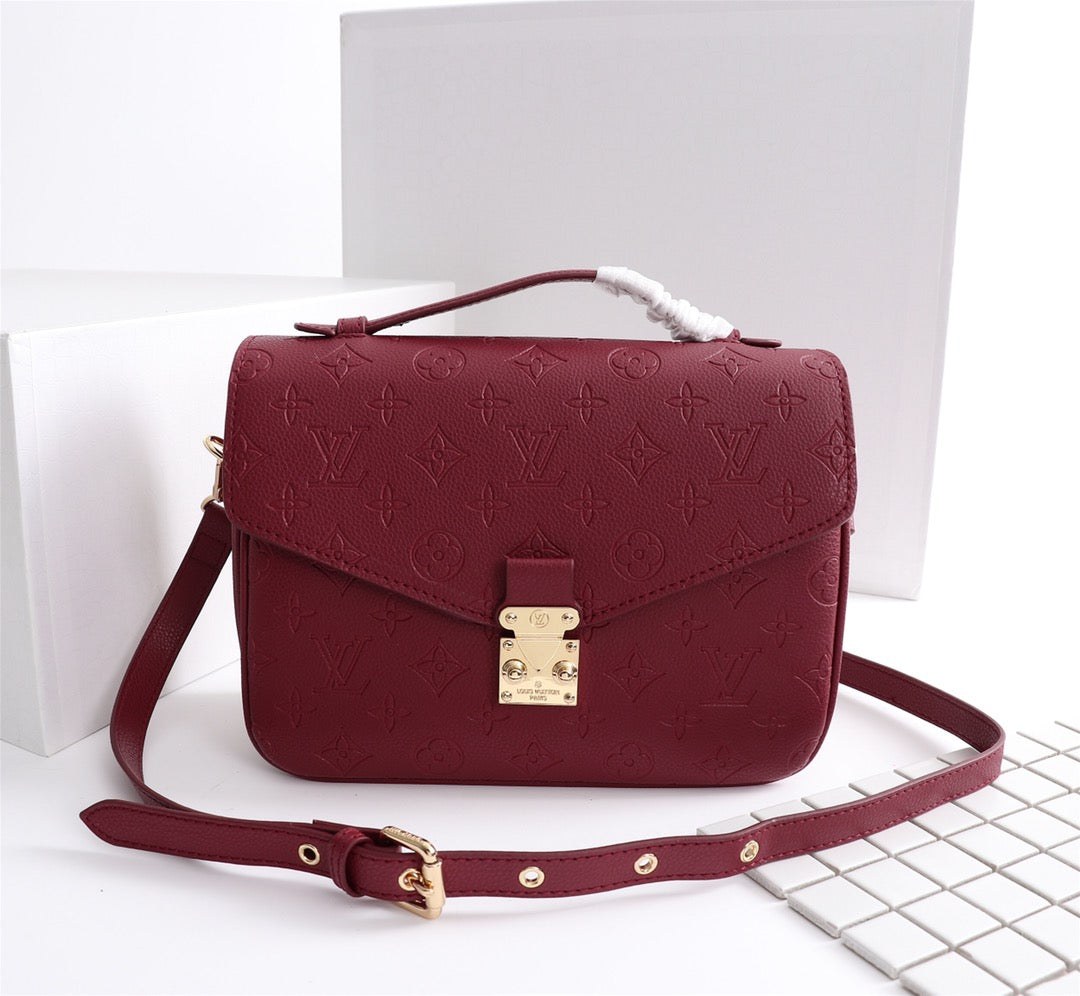 Louis Vuitton Pochette Metis Cherry Berry 25Cm