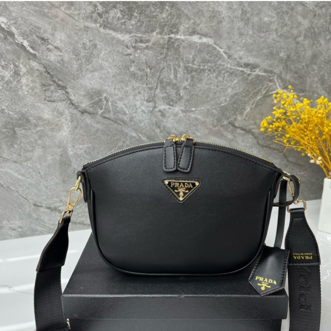Prada Leather Mini Shoulder Bag Black 21Cm 1Bh212 2Aix F0002 V Nvm