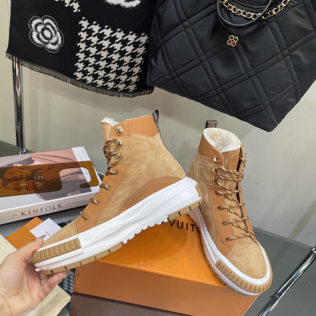 Louis Vuitton Squad Sneaker Boots Suede Brown