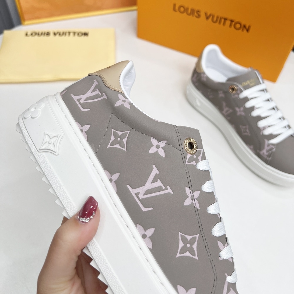 Louis Vuitton Time Out Sneaker Grey 1AGUVW