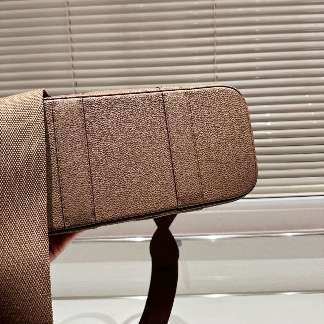 Hermes Garden Party Voyage 30 Bag Brown 30cm