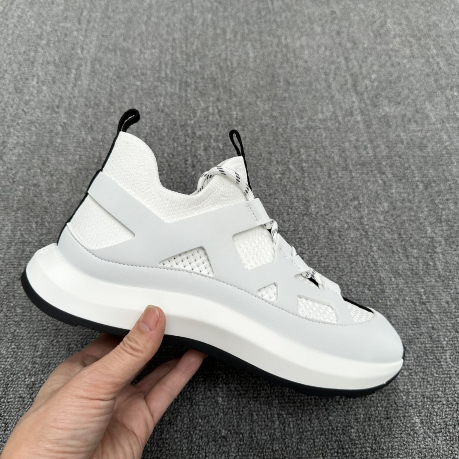 HERMES KATANA SNEAKER BLANC