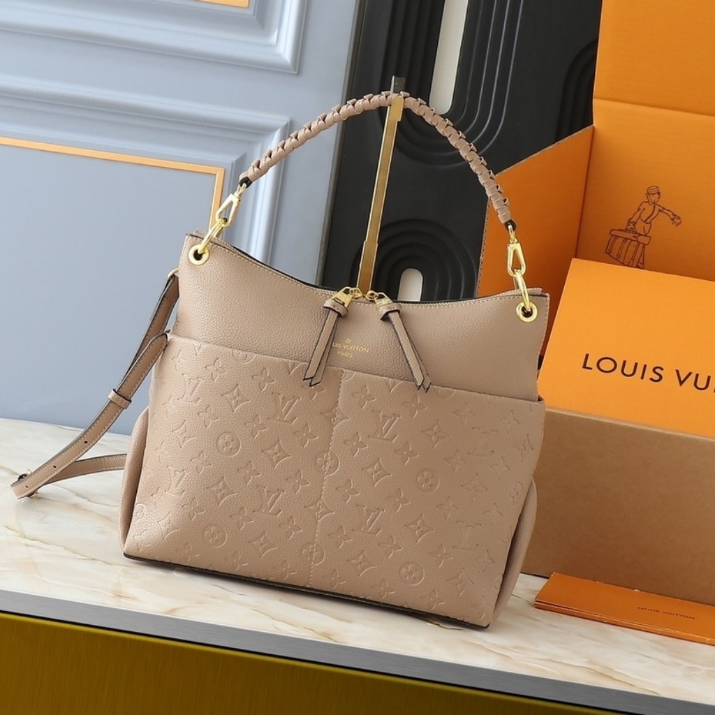 Louis Vuitton Maida Hobo Bag Tourterelle Gray 32cm M45523