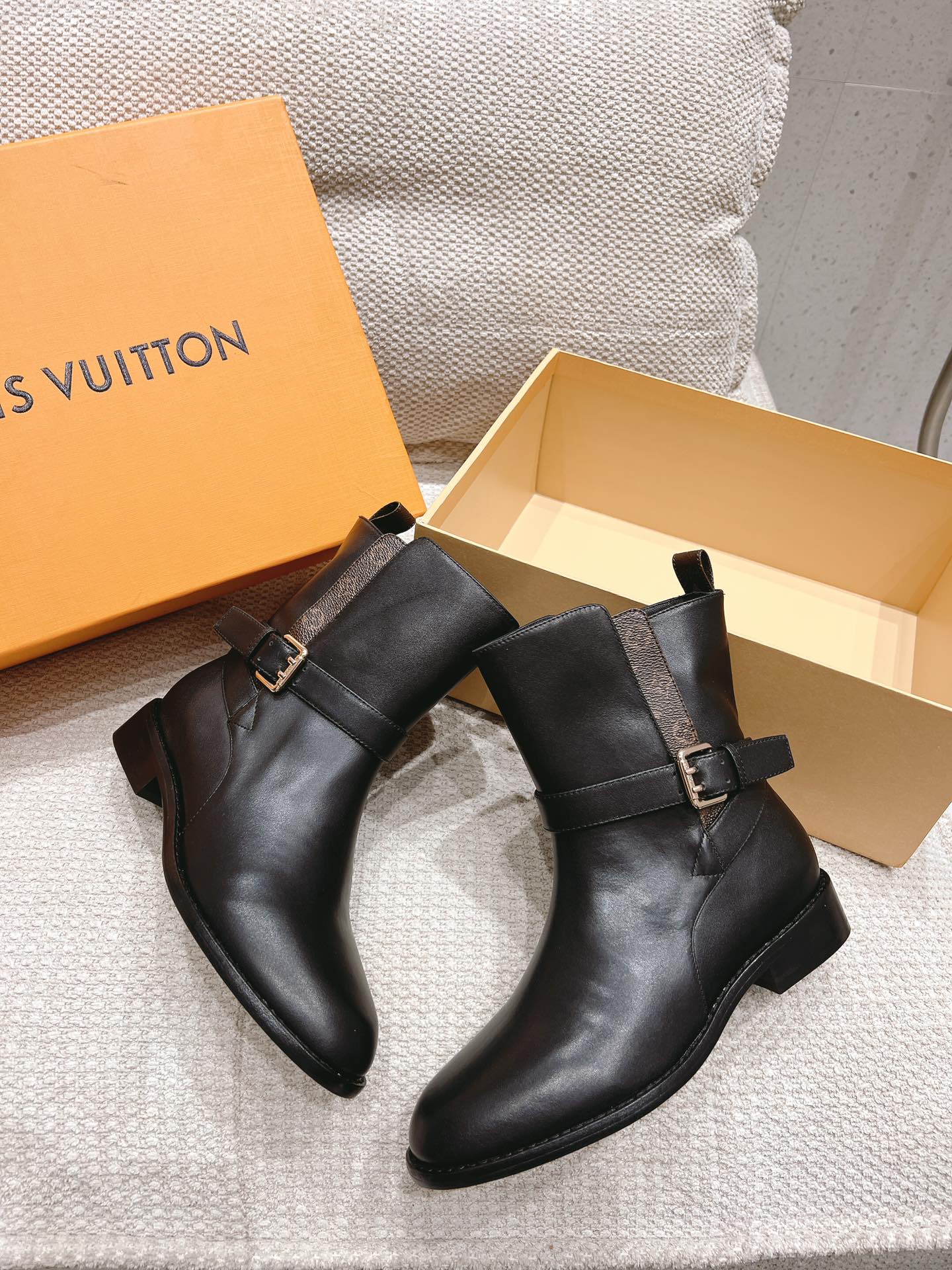 Louis Vuitton Bootsy Ankle Boot Black