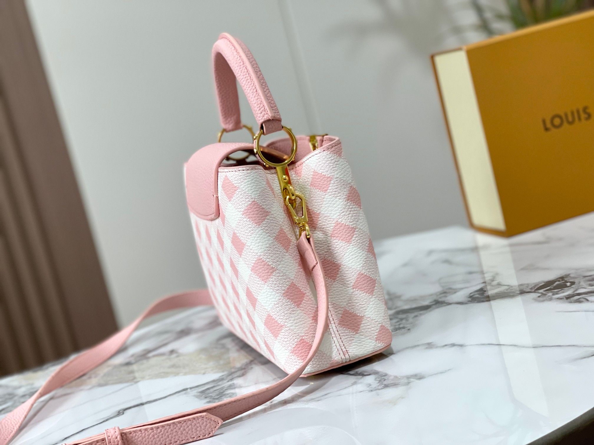 Louis Vuitton Capucines Bb Pink 27Cm M20717