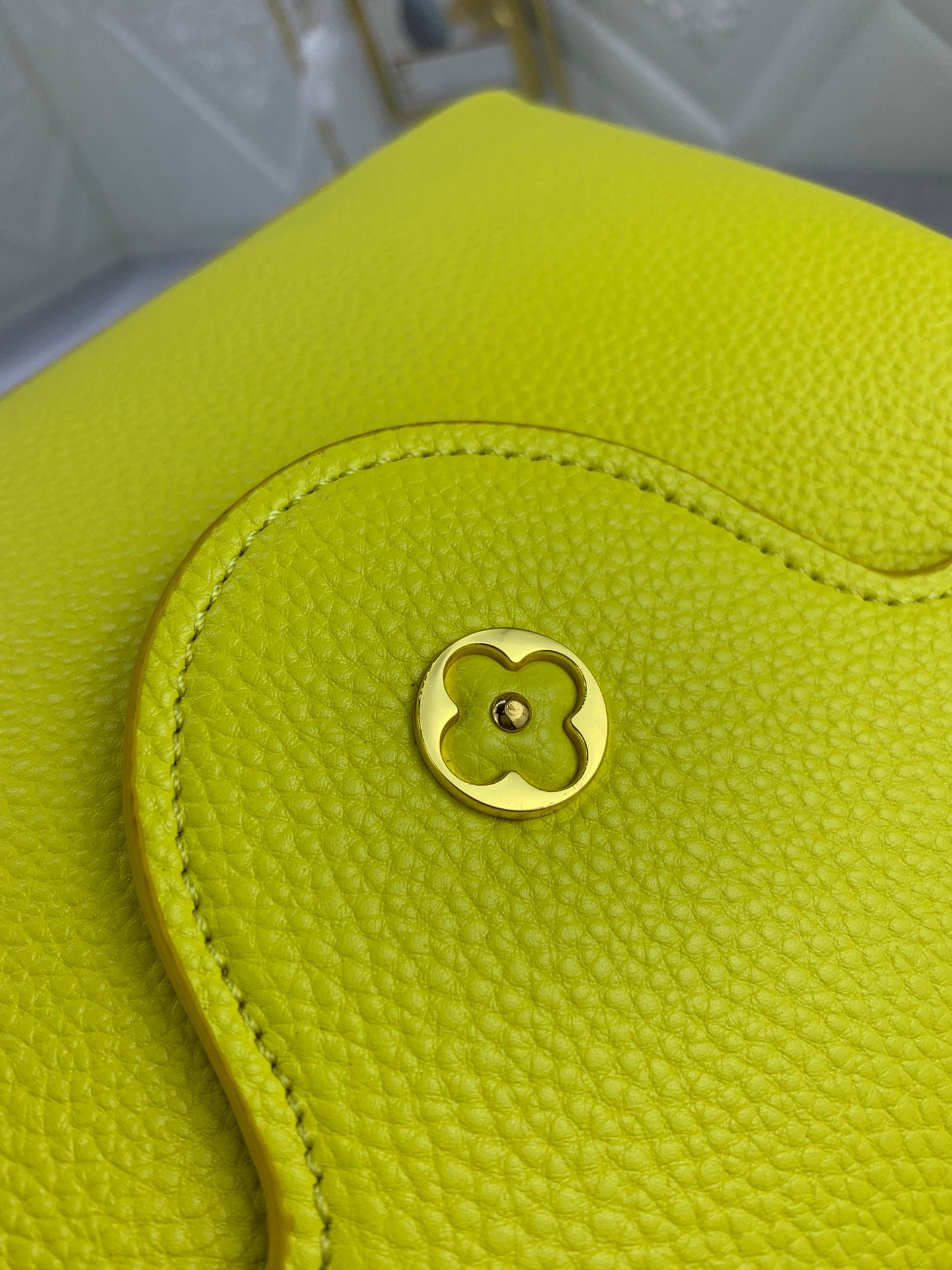 Louis Vuitton Capucines Bb Cedrat Yellow 27Cm