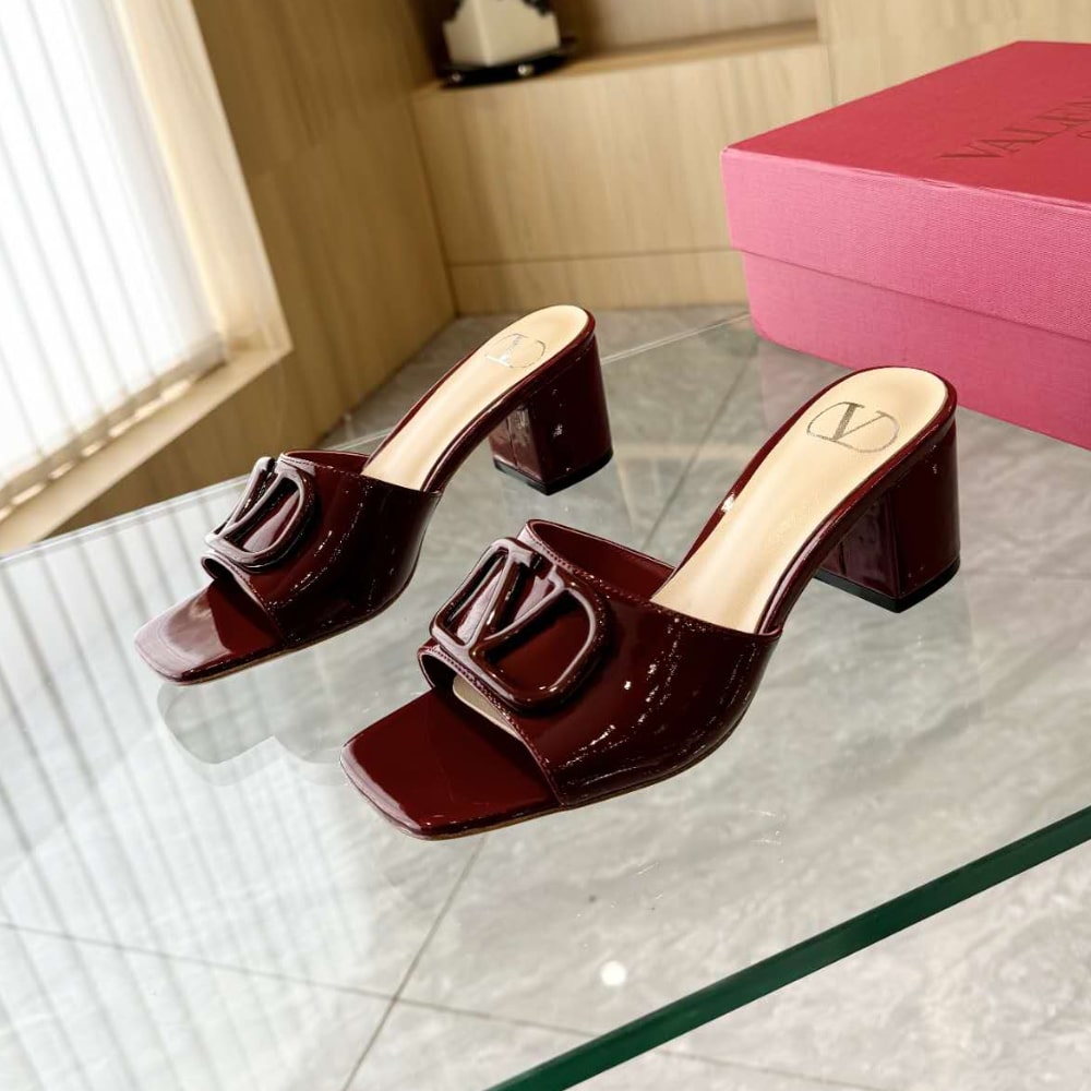 Valentino Vlogo Signature Slide Sandal Burgundy