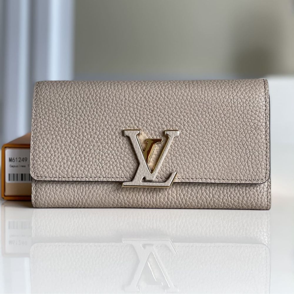 Louis Vuitton Capucines Wallet Galet M61248