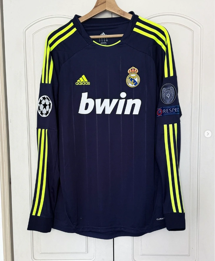 Retro 2012-13 Real Madrid away long sleeves Football jersey retro