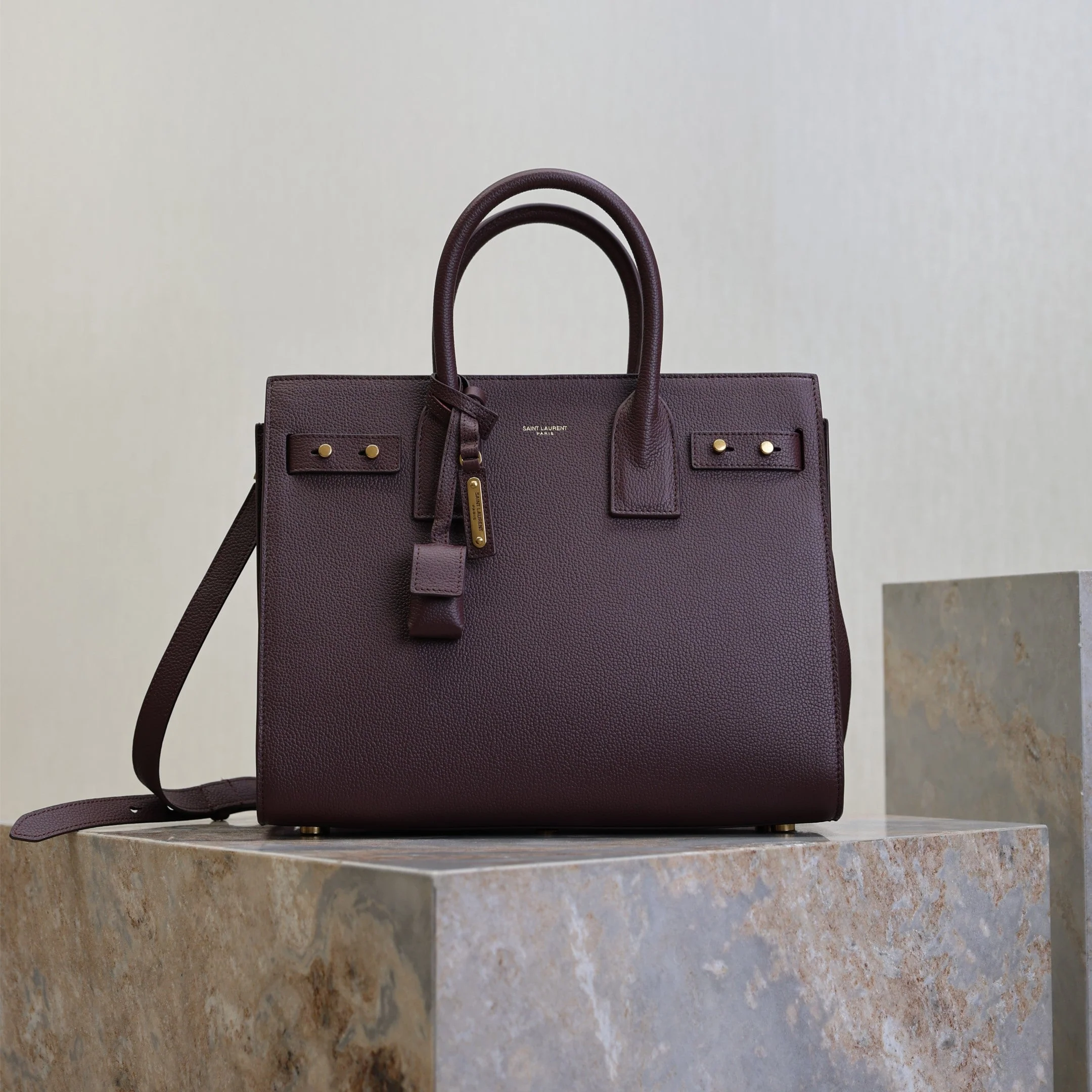 Sac De Jour Nano 32cm Dark Burgundy Grain Cowhide GHW