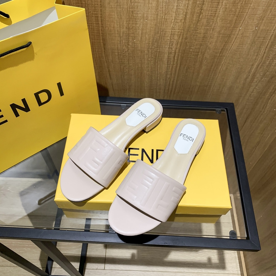 Fendi Silk Cowhide Slippers Light Pink
