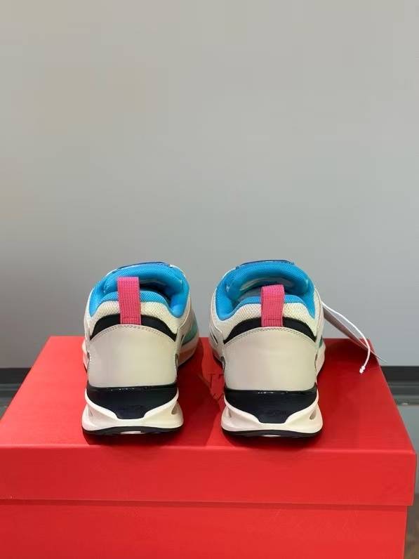 VALENTINO VLOGO EASYJOG LOW-TOP SNEAKER IN CALFSKIN AND FABRIC