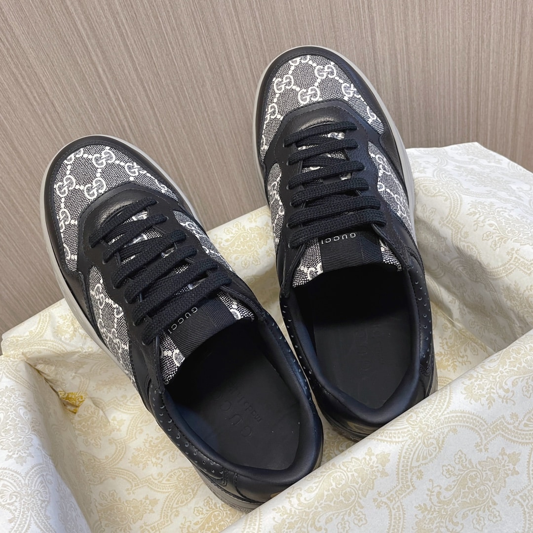 Gucci Men’S Gg Trainer Supreme Canvas Black ?669582 Aacod 1072