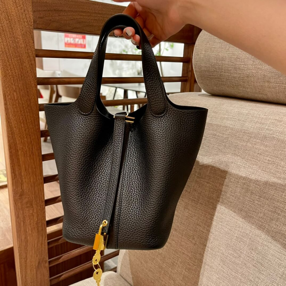 Hermes Picotin Lock Bag In Taurillon Clemence Noir Black 22Cm