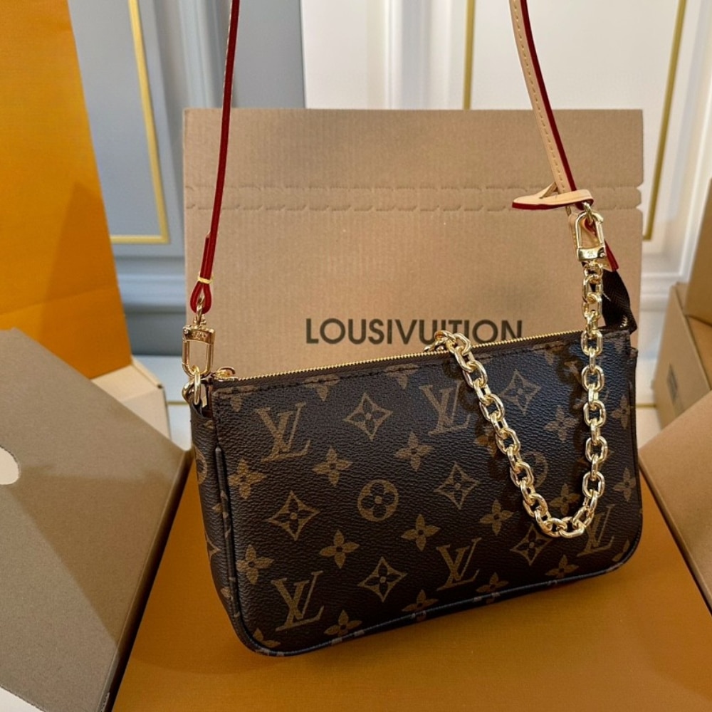 Louis Vuitton Pochette Accessoires Monogram Canvas Brown 23Cm M82766