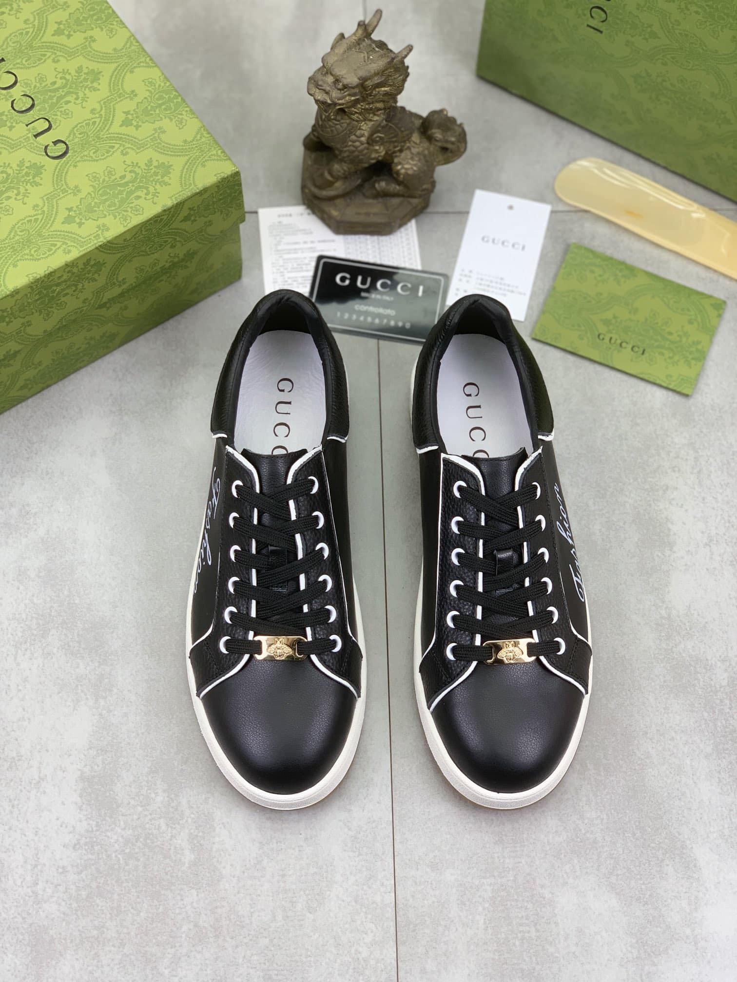 Gucci Classic Fashion Sneaker With Edge Black