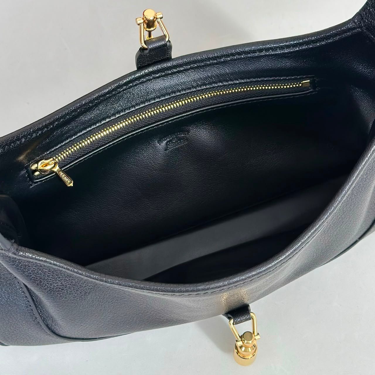 Gucci Jackie Slim Medium Shoulder Bag 28cm/11in Black Leather ‎863137