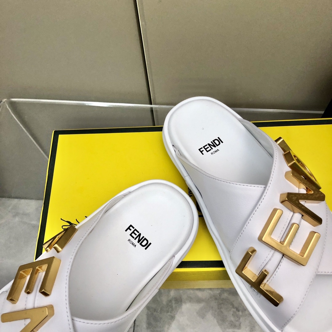 Fendi Fendigraphy Leather Slides White