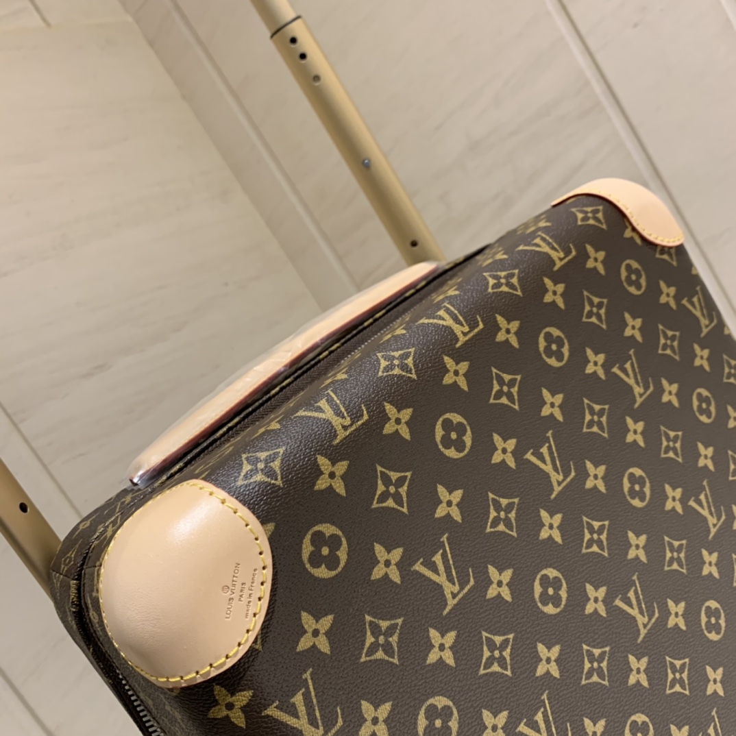 LV-four-wheeled trolley case