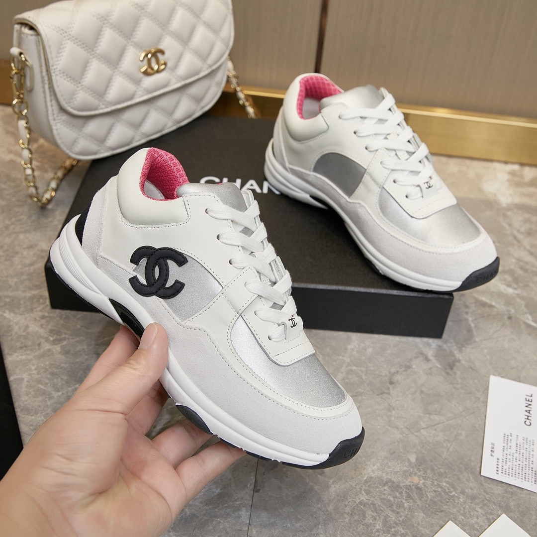 Chanel Suede And Leather Cc Low Top Sneakers White Pink