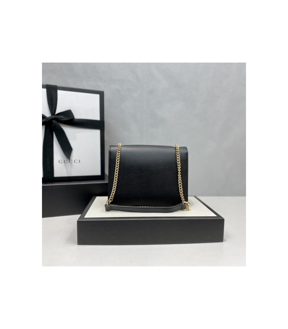 Gucci Interlocking G Chain Crossbody Black Leather 25cm