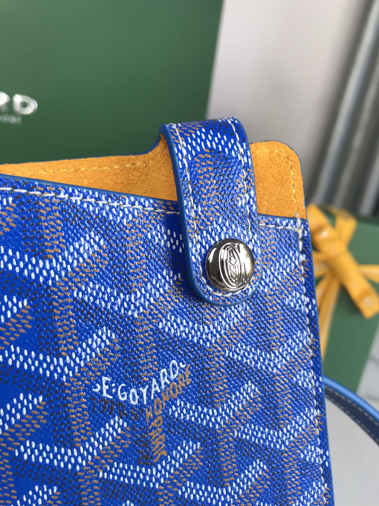 Goyard Montmartre Gm Case 18 Cm Sapphire Blue Goyardine Canvas